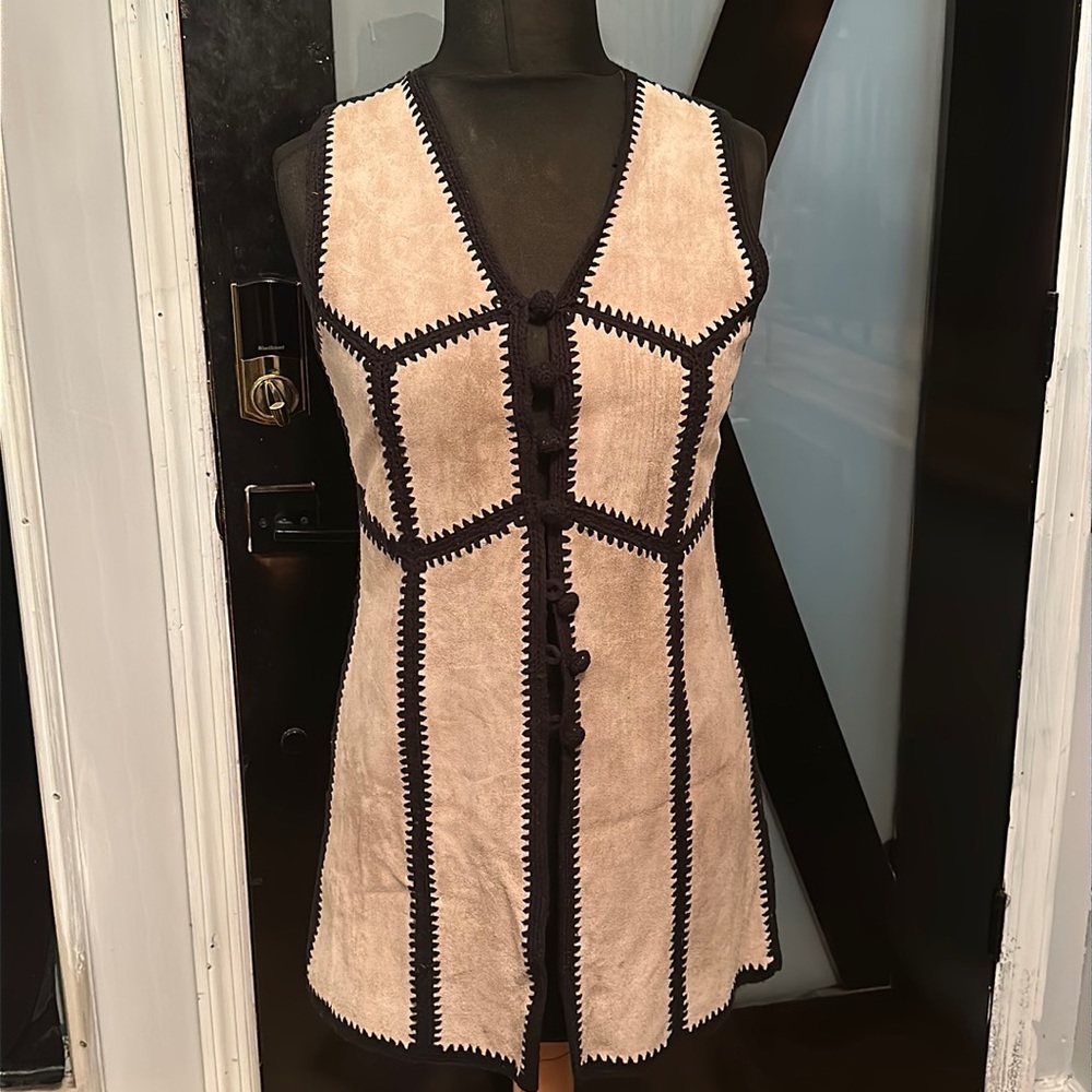 VintageTarri Suede Vest Stitched Detail Ribbed Sweater